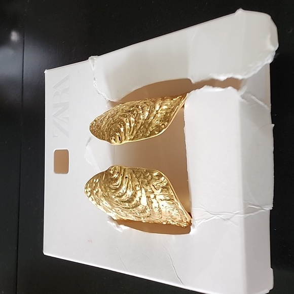 ZARA Double Shell Rigid Bracelet - Picture 6 of 11